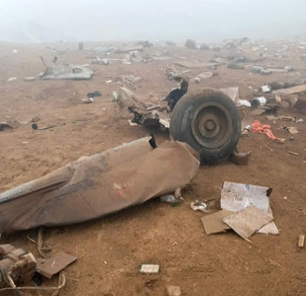 Hallan restos de helicóptero FAP en Chala